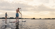 Stand up paddle à Center Parcs De Eemhof