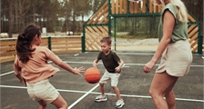 Défi du parcours sportif à Center Parcs Les Trois Forêts