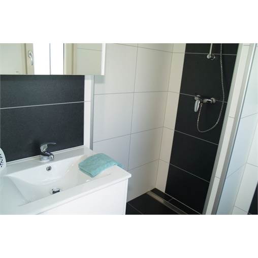 Chalet Pavilion-Waterfront-4 à Veluwemeer